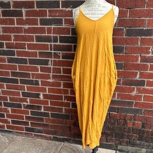 Mustard Yellow Sleeveless Maxi Dress   PM2